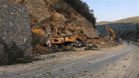B­u­r­s­a­­d­a­ ­t­o­p­r­a­k­ ­k­a­y­m­a­s­ı­:­ ­İ­k­i­ ­k­i­ş­i­ ­y­a­r­a­l­a­n­d­ı­